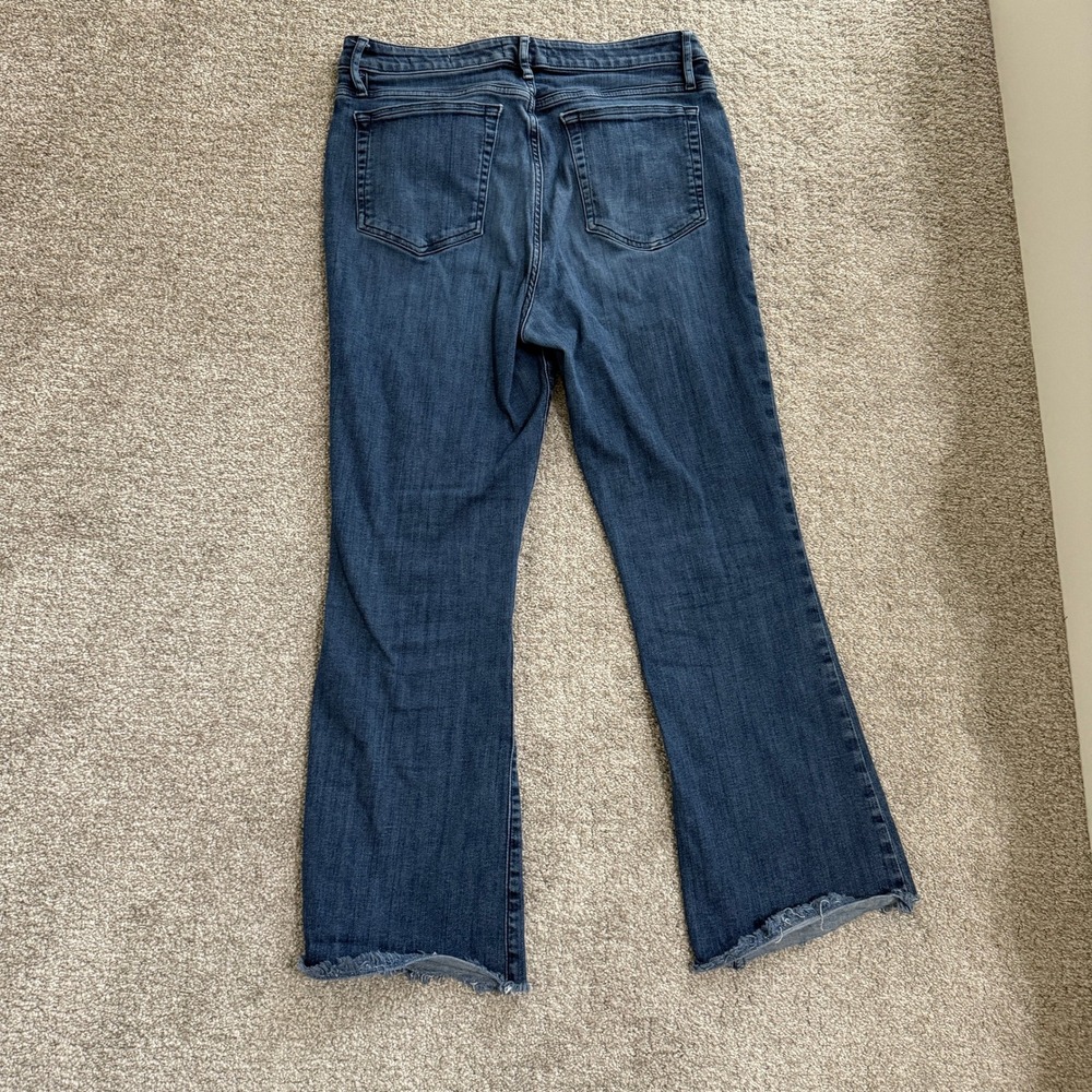 FRAME Le Crop Mini Boot High Rise Raw Hem Jeans Women's Size 30 Denim Dark Wash - Picture 10 of 10